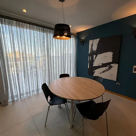 Giuliani Seafront Penthouse 15 *