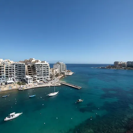 شقة Giuliani Seafront Penthouse 15 *