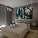 Giuliani Seafront Penthouse 15 * Saint Julian's