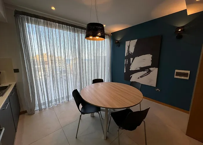 Giuliani Seafront Penthouse 15 *